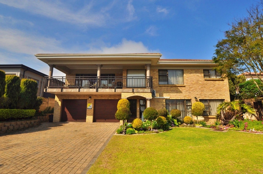 4 Bedroom Property for Sale in Fraaiuitsig Western Cape